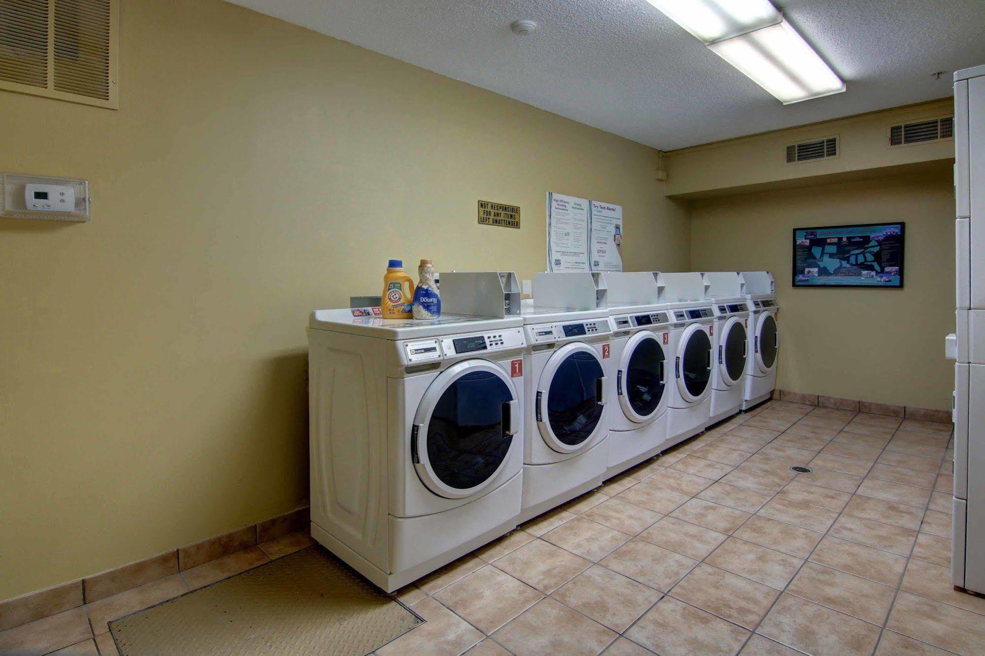 Intown Suites Extended Stay Atlanta Ga - Snellville Extérieur photo