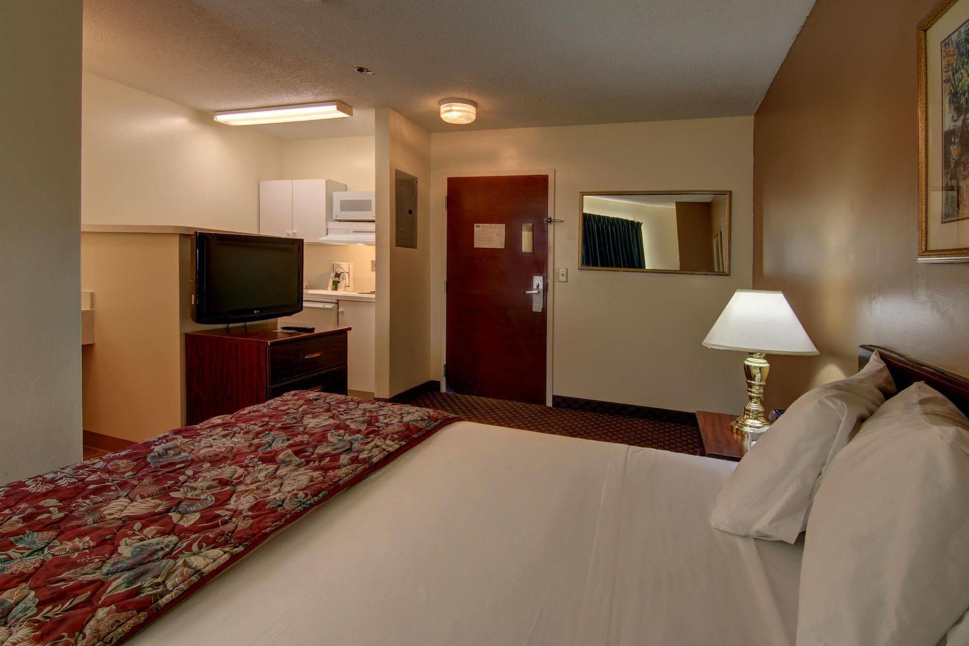 Intown Suites Extended Stay Atlanta Ga - Snellville Extérieur photo